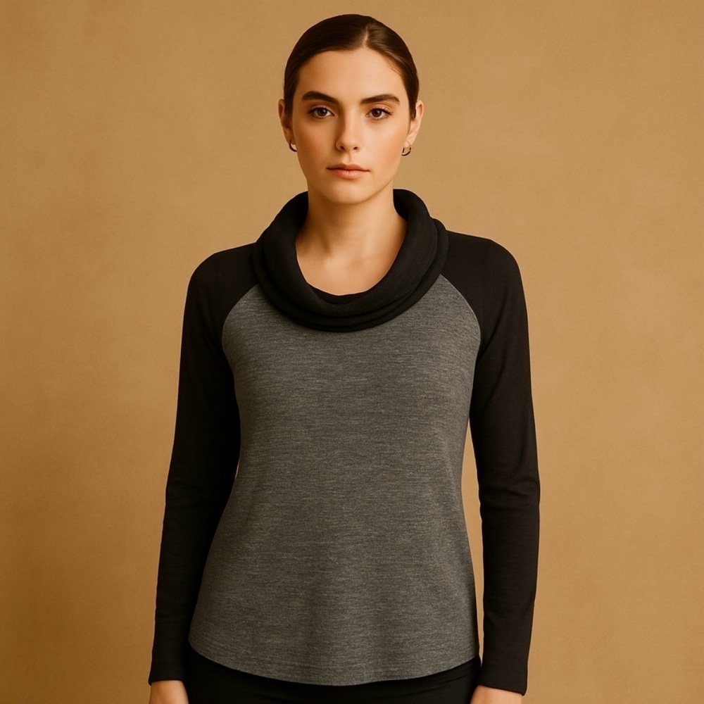 Soft Gray and Black Long Sleeve Top Size Large